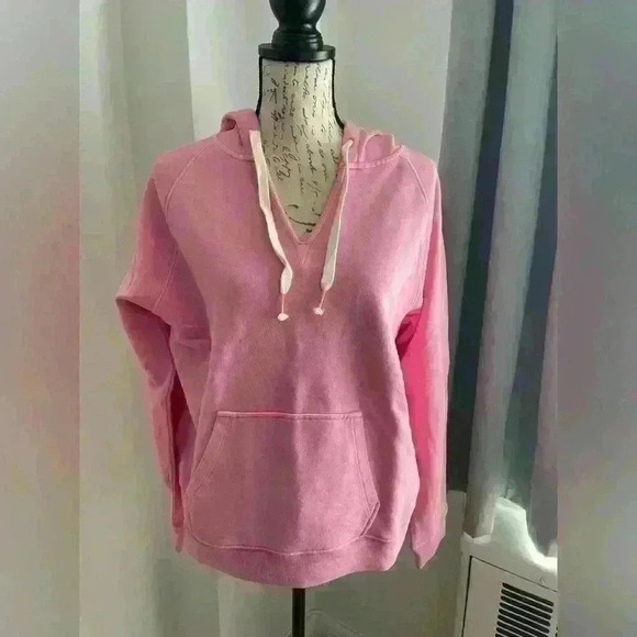 J. Crew Tops - NWOT - JCrew women’s sweatshirt size XL